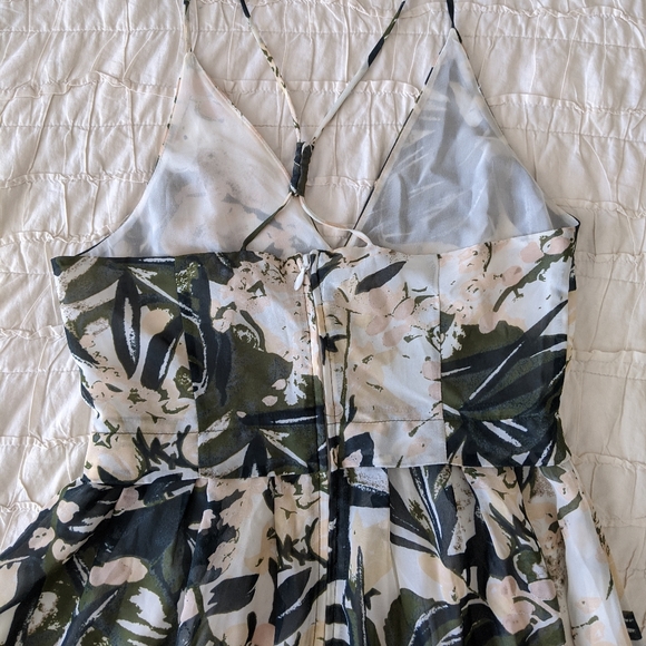 🌿H&M CHIFFON MAXI🌿 - Picture 9 of 12